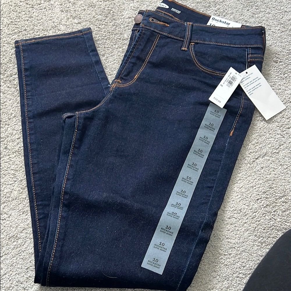 NWT Old Navy size 10 Rockstar super skinny jeans